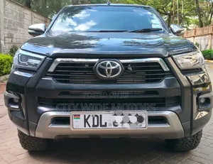Toyota Hilux Revo Double Cab Deisel 2.8 AWD 2017 Black