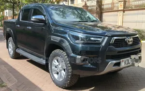 Toyota Hilux Revo Double Cab Deisel 2.8 AWD 2017 Black
