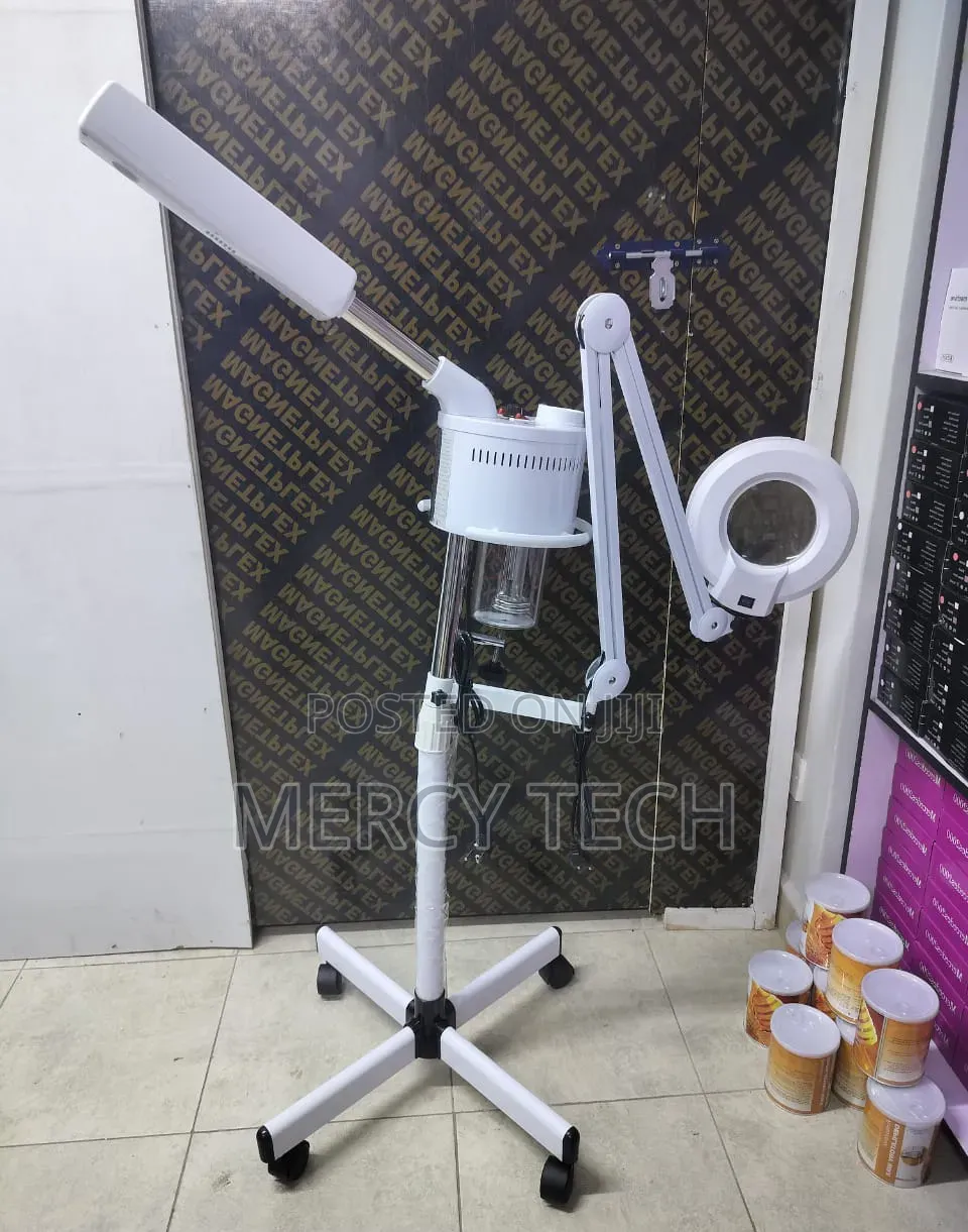 Hot Facial Steamer With Magnifying Glass