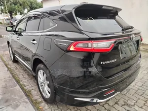 Toyota Harrier 2.0 Turbo 2019