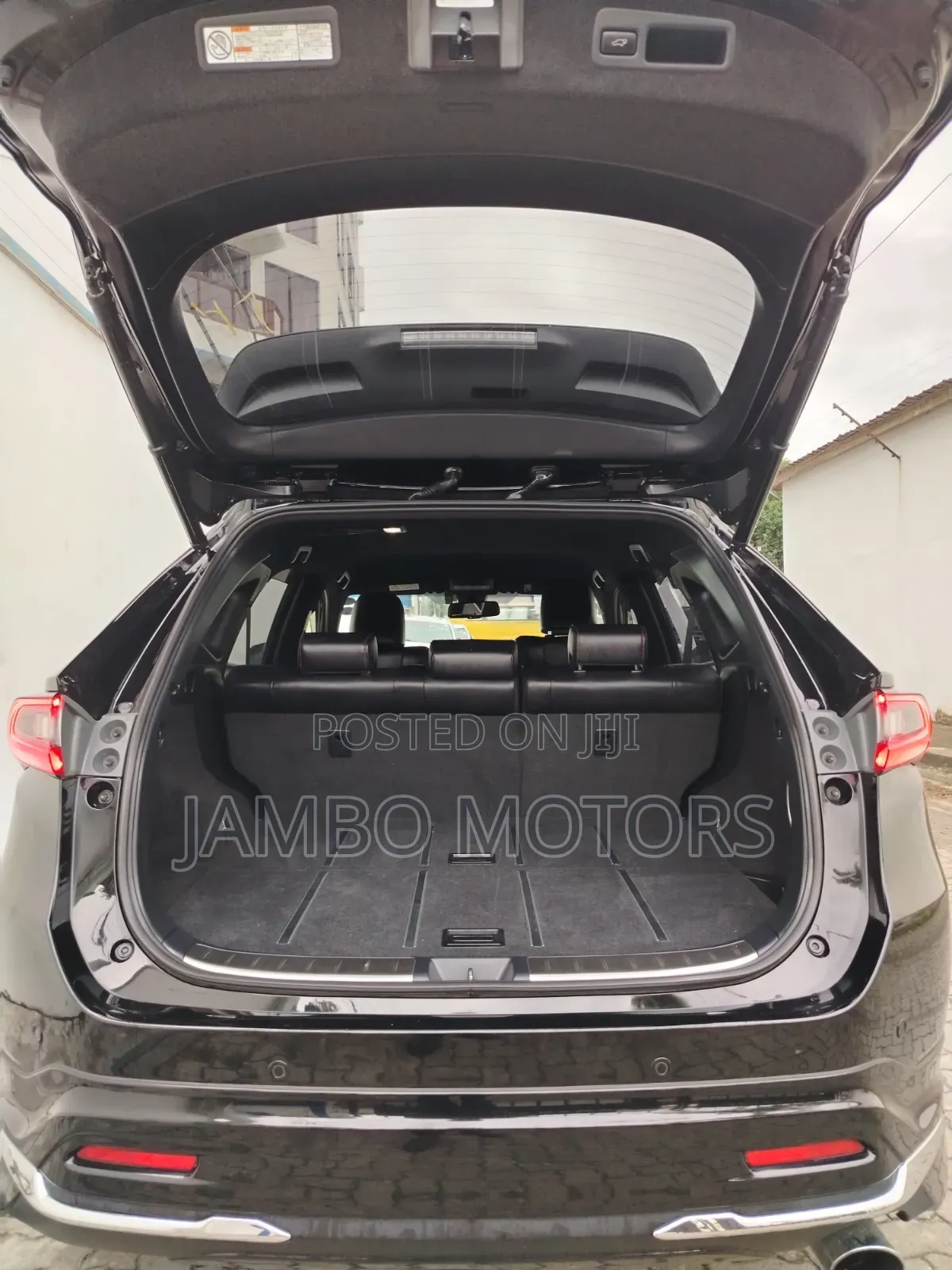 Toyota Harrier 2.0 Turbo 2019