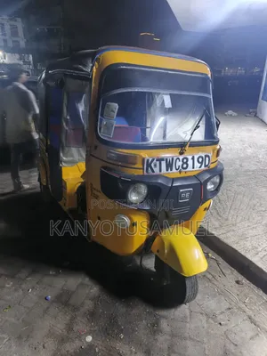 Bajaj RE 2019 Yellow