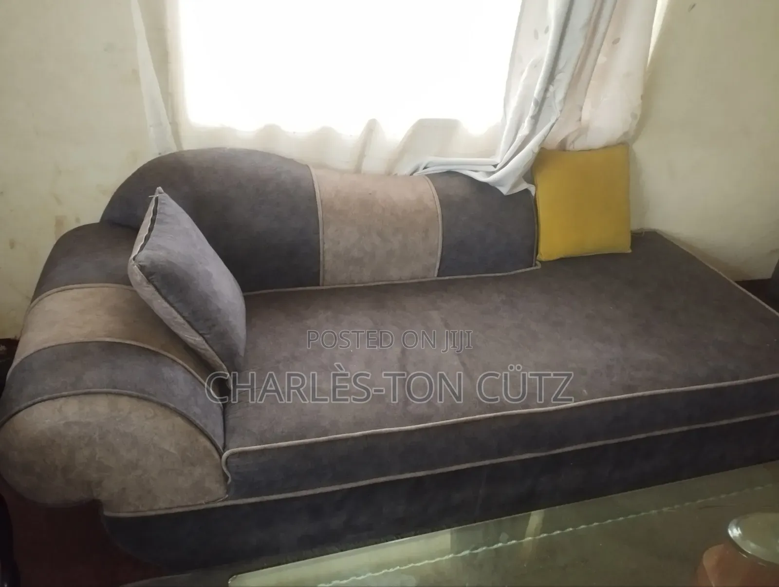 Sofa Set Sits
