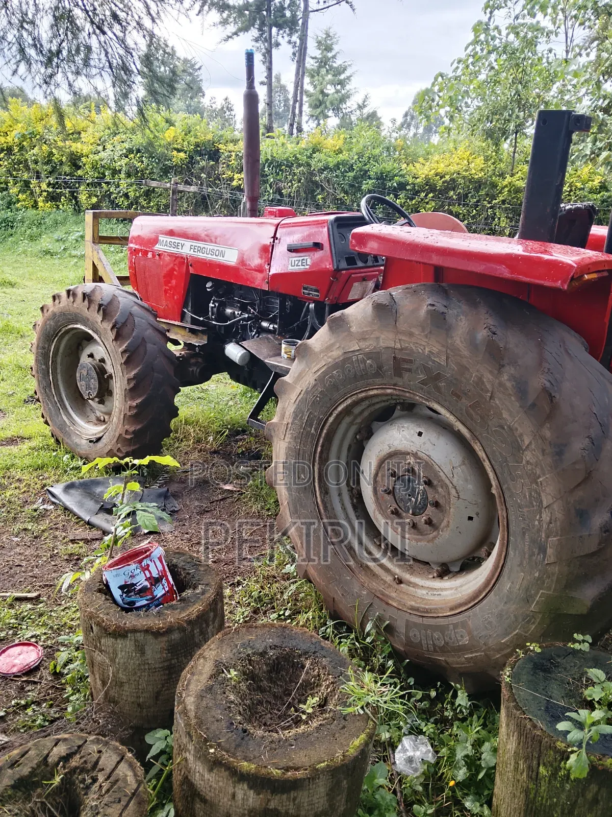 Tractor Mf440
