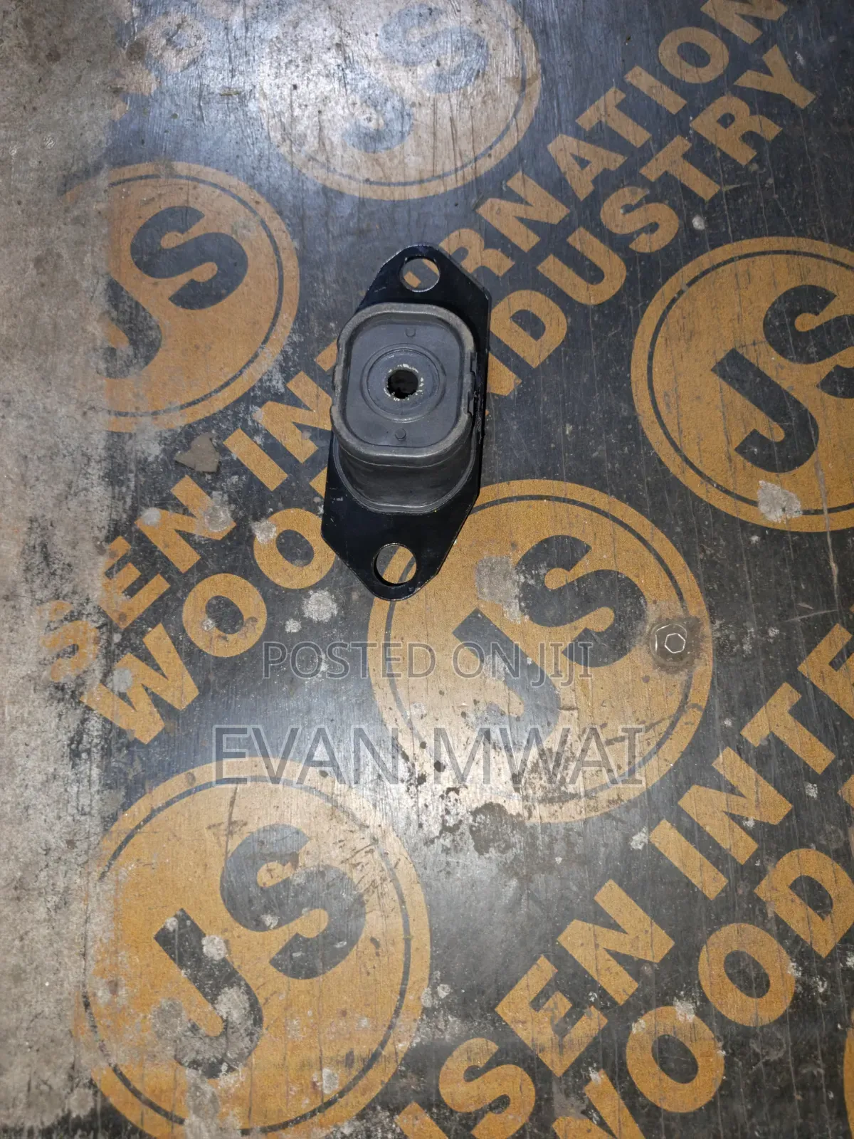 Nissan Note /Tilda/ Nv200/March 2003 Gearbox Mounting Available