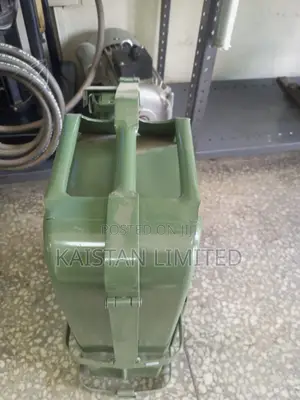 20l Steel Jerrican With Car Carrier