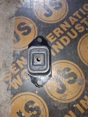 Nissan Match/Note 2012 Gearbox Mounting