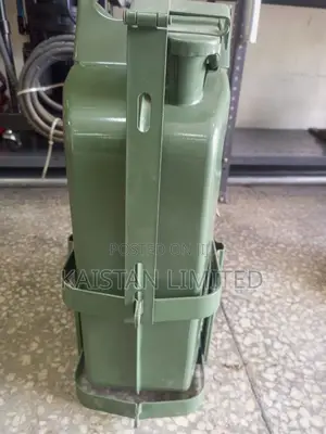 20l Metal Jerrican With Carrier