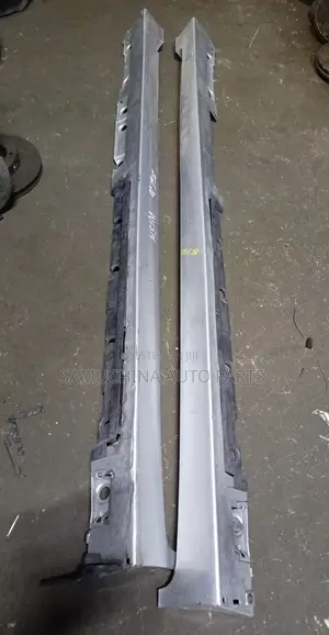 Lining Board Toyota Wish 2013