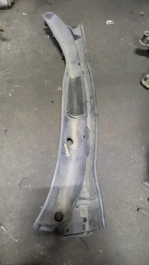 Wiper Panel Toyota Noah Zr70