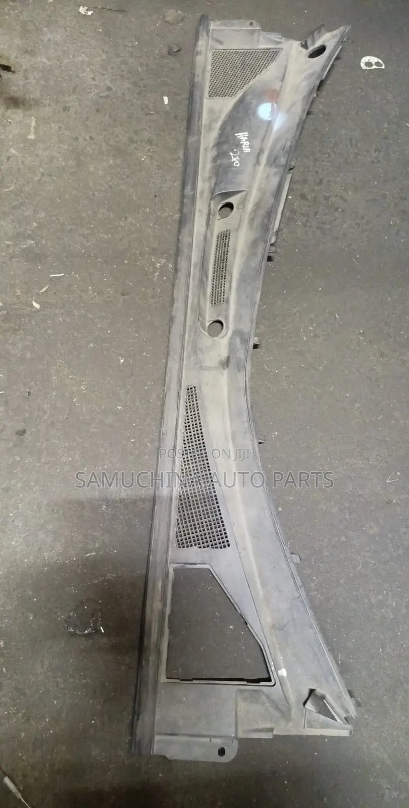 Wiper Panel Toyota Harrier 240