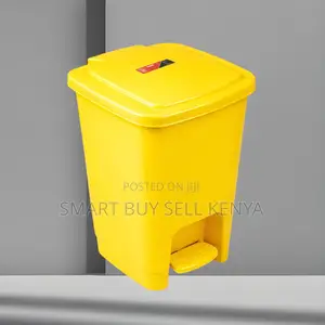 Secure Disposal 30l Hard Plastic Step Pedal Waste Garbage Dust Bin