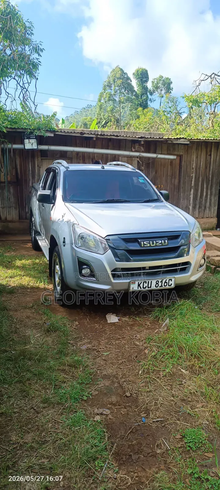 Isuzu D-MAX 2019 Silver