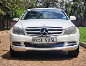 Mercedes-Benz C200 2010 White