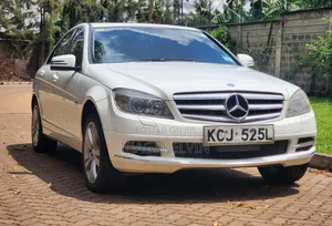 Mercedes-Benz C200 2010 White