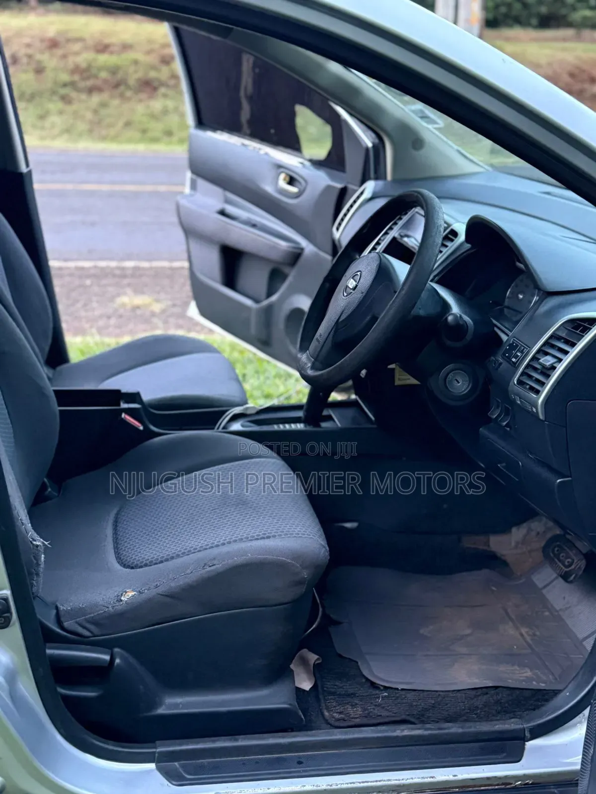 Nissan Wingroad 2006 Silver
