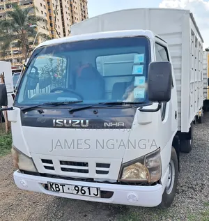 Isuzu NHR Truck