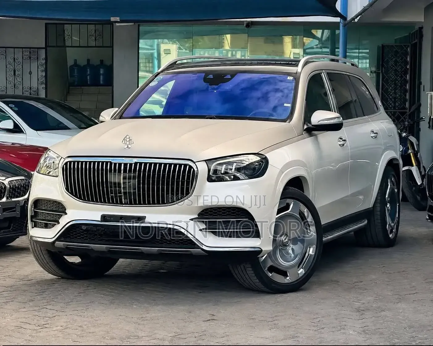 Mercedes-Benz GLS-Class GLS 400d 2022 Beige