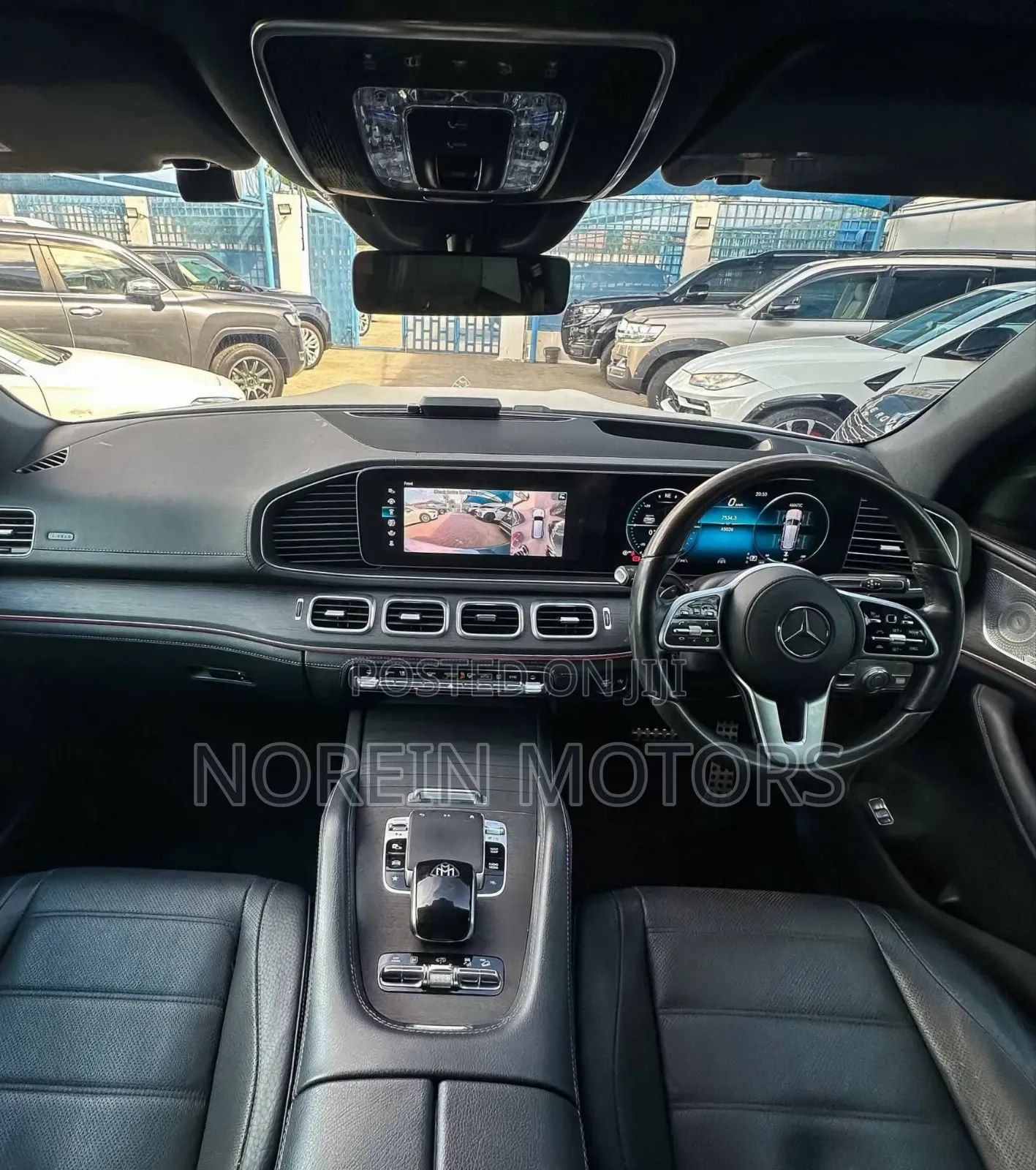 Mercedes-Benz GLS-Class GLS 400d 2022 Beige
