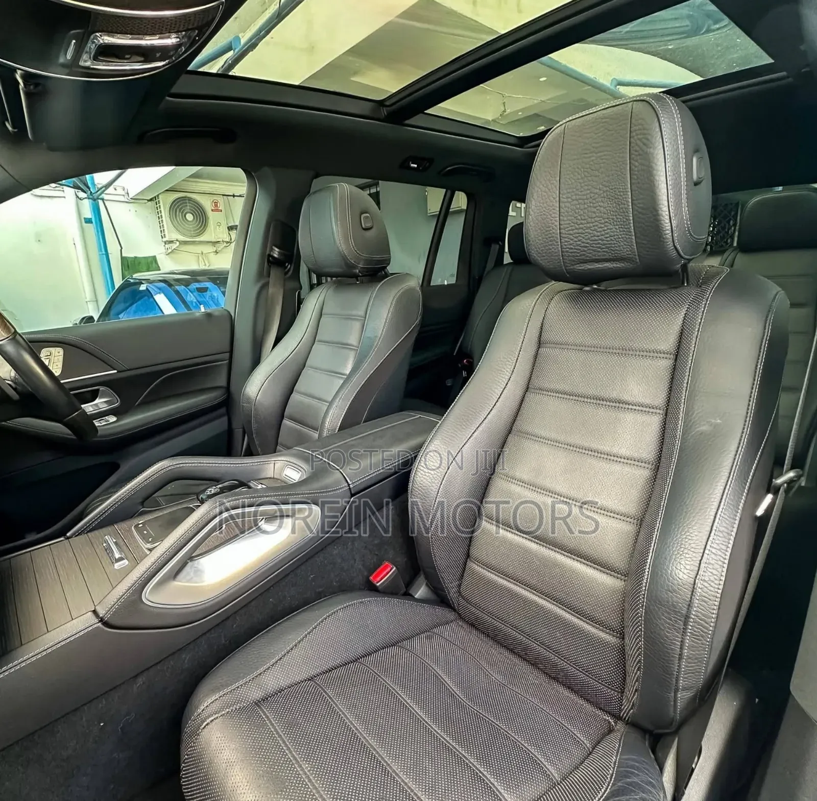 Mercedes-Benz GLS-Class GLS 400d 2022 Beige