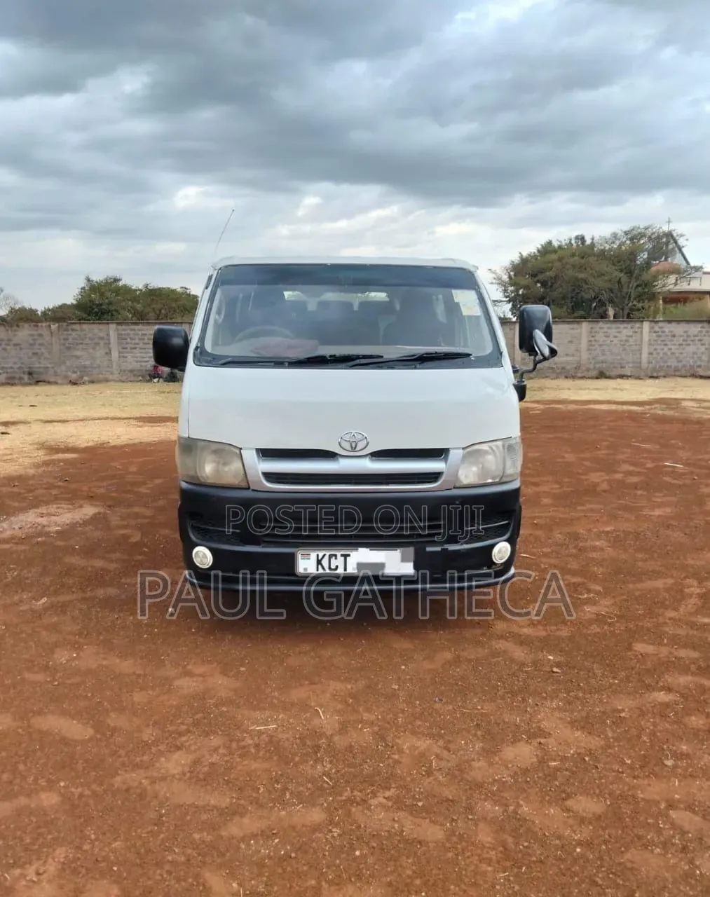 Toyota HiAce 2012 White