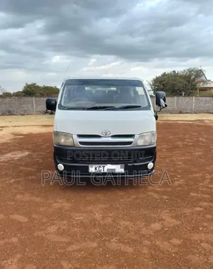 Toyota HiAce 2012 White