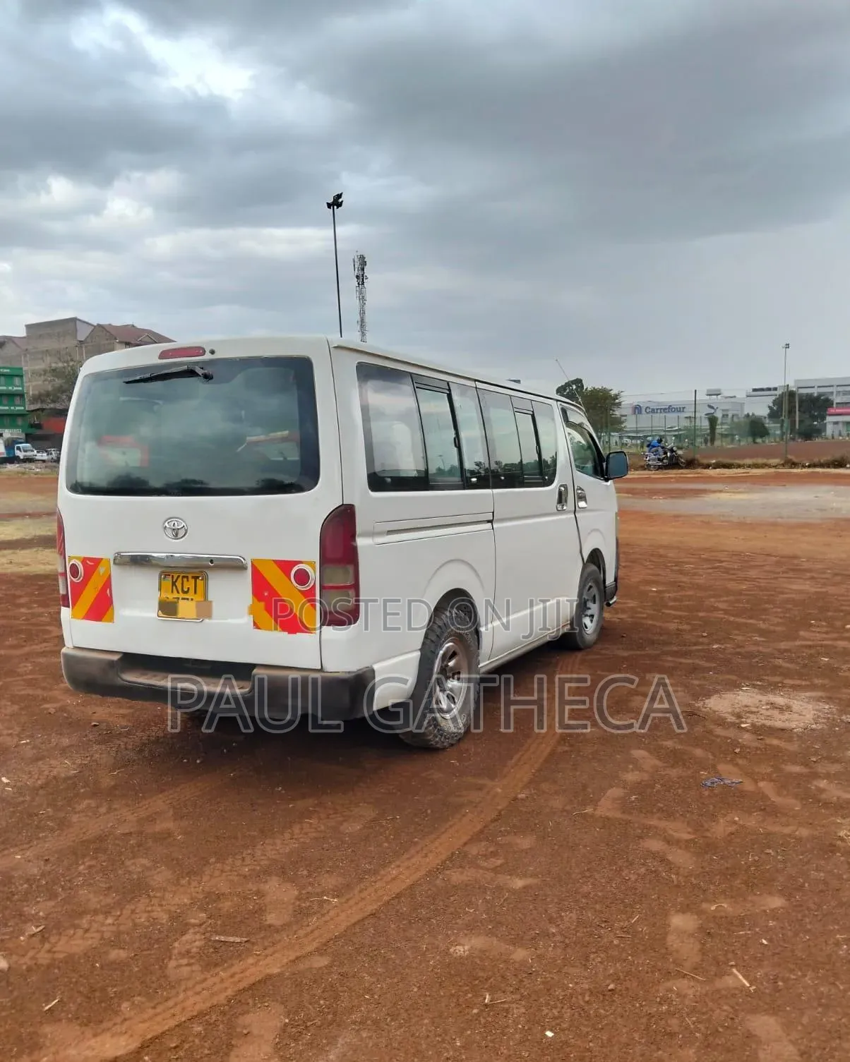 Toyota HiAce 2012 White
