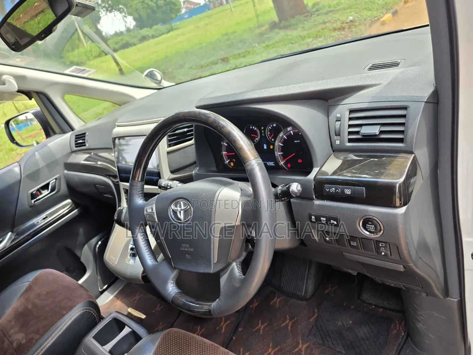 Toyota Alphard 2014 White