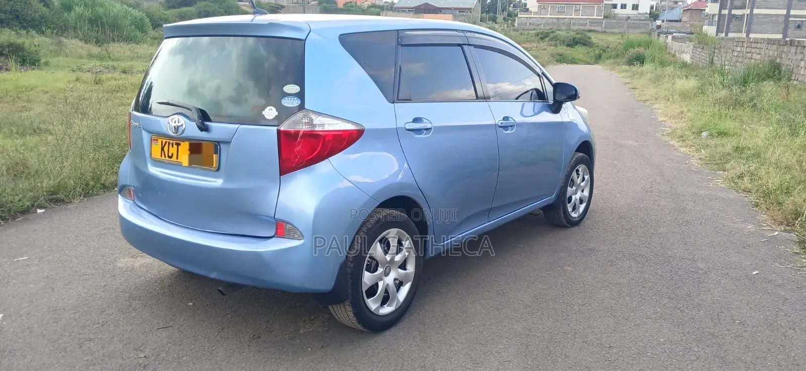 Toyota Ractis 2012 Blue
