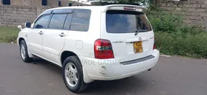 Toyota Kluger 2004 White