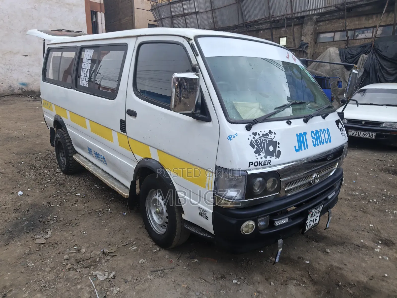 Toyota HiAce 2002 White