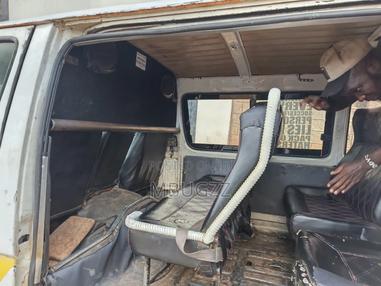 Toyota HiAce 2002 White