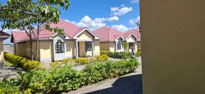 3bdrm Bungalow in Kamulu Estate, Joska for sale