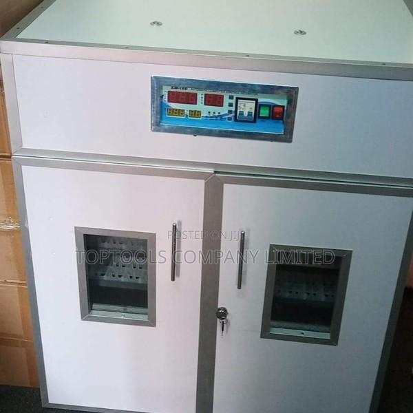 Inverter Powered 350eggs Incubator