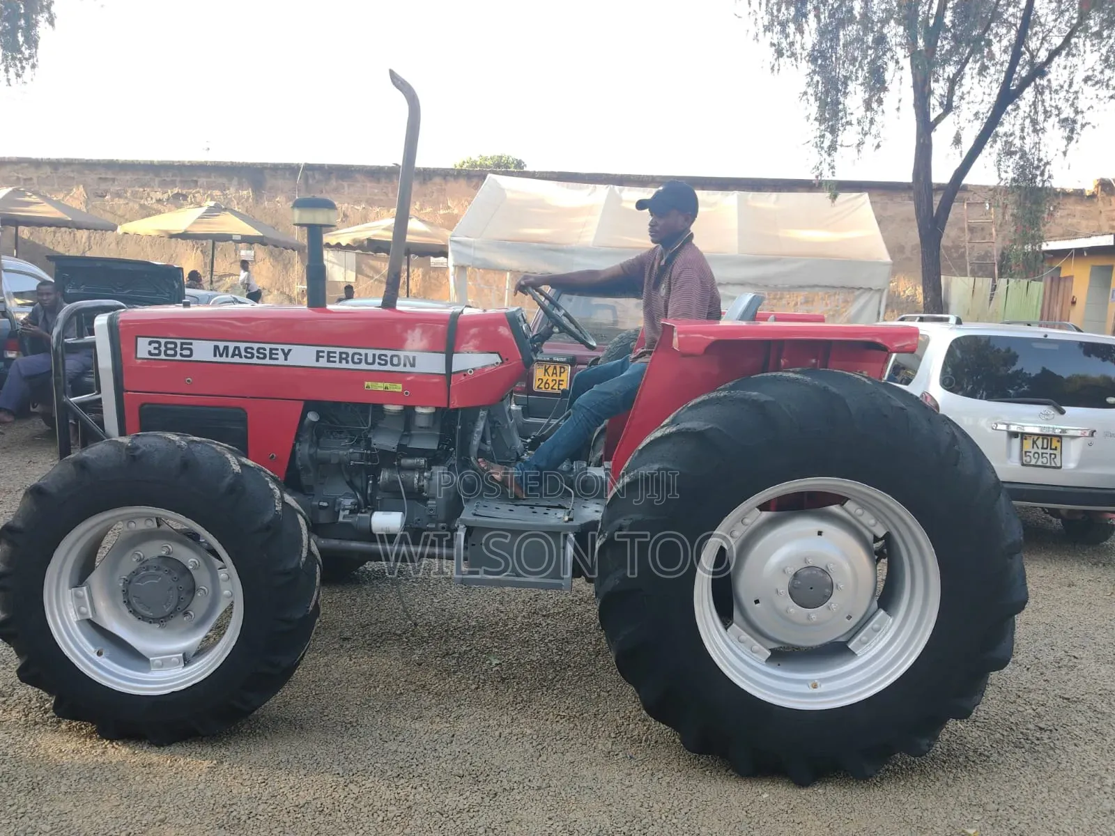 Tractor 385 4wd Local 2013