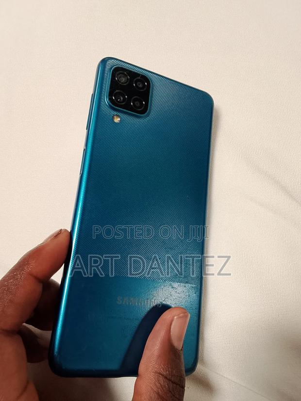 Samsung Galaxy A12 64 GB Blue - thumbnail 2