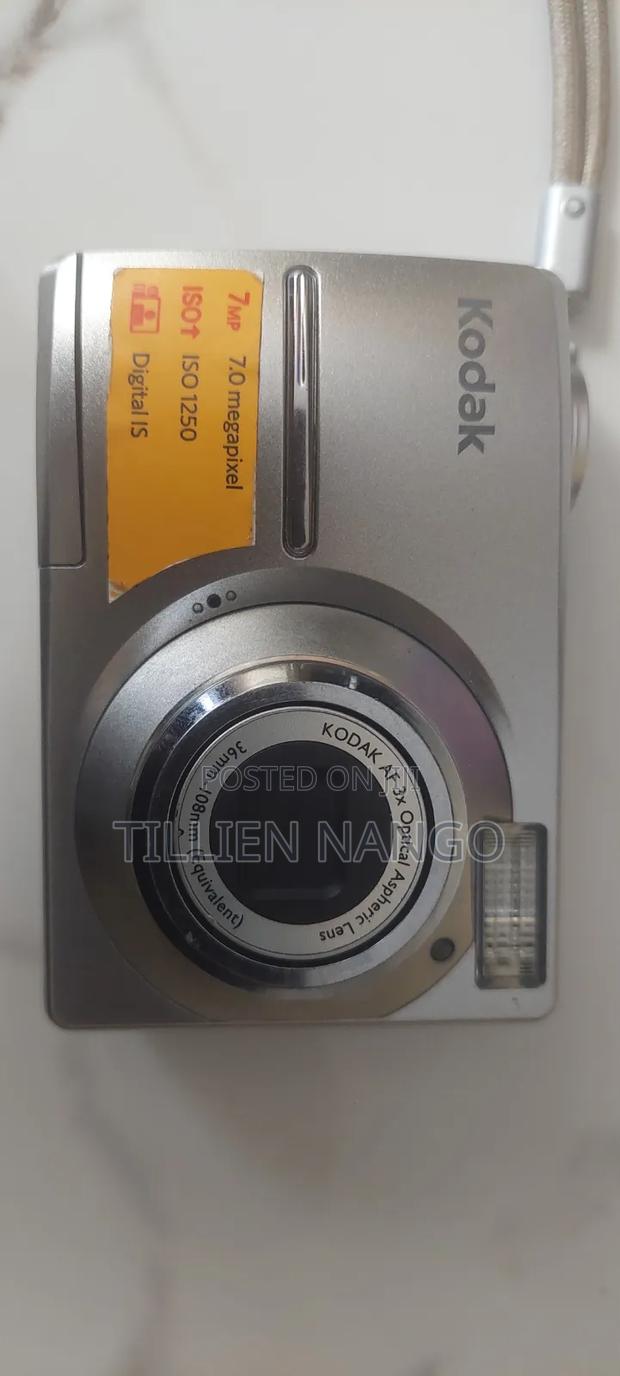 Digital Compact Camera - thumbnail 4