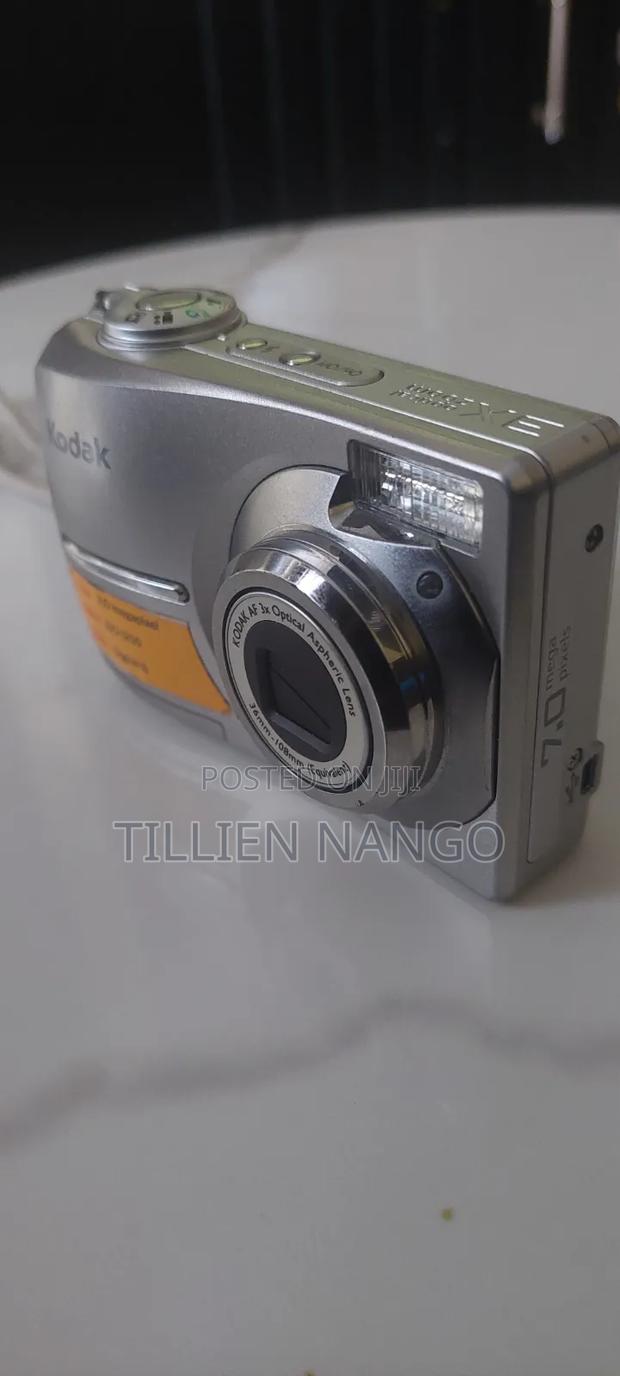 Digital Compact Camera - thumbnail 5