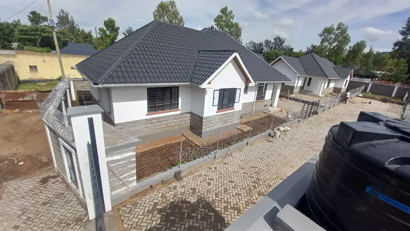 3bdrm House in Airport, Kapuonja for sale