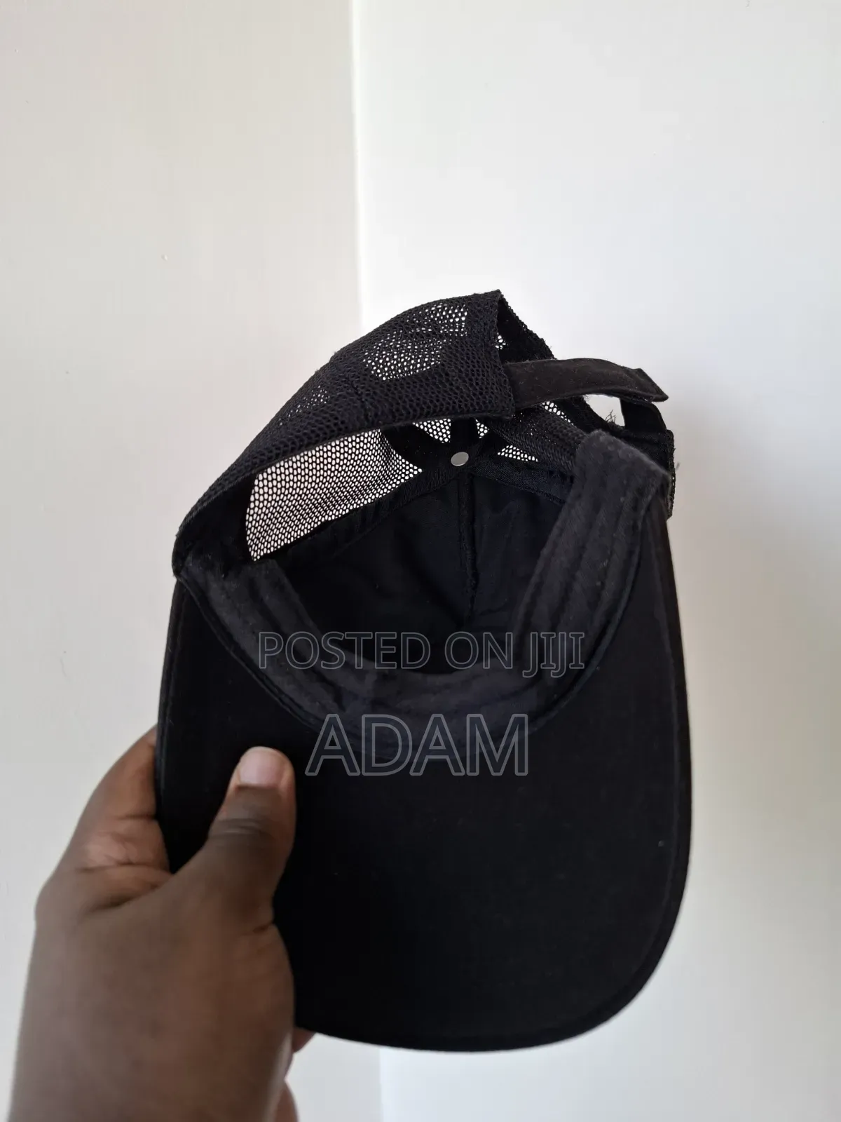 Balck Mesh Trucker Hat