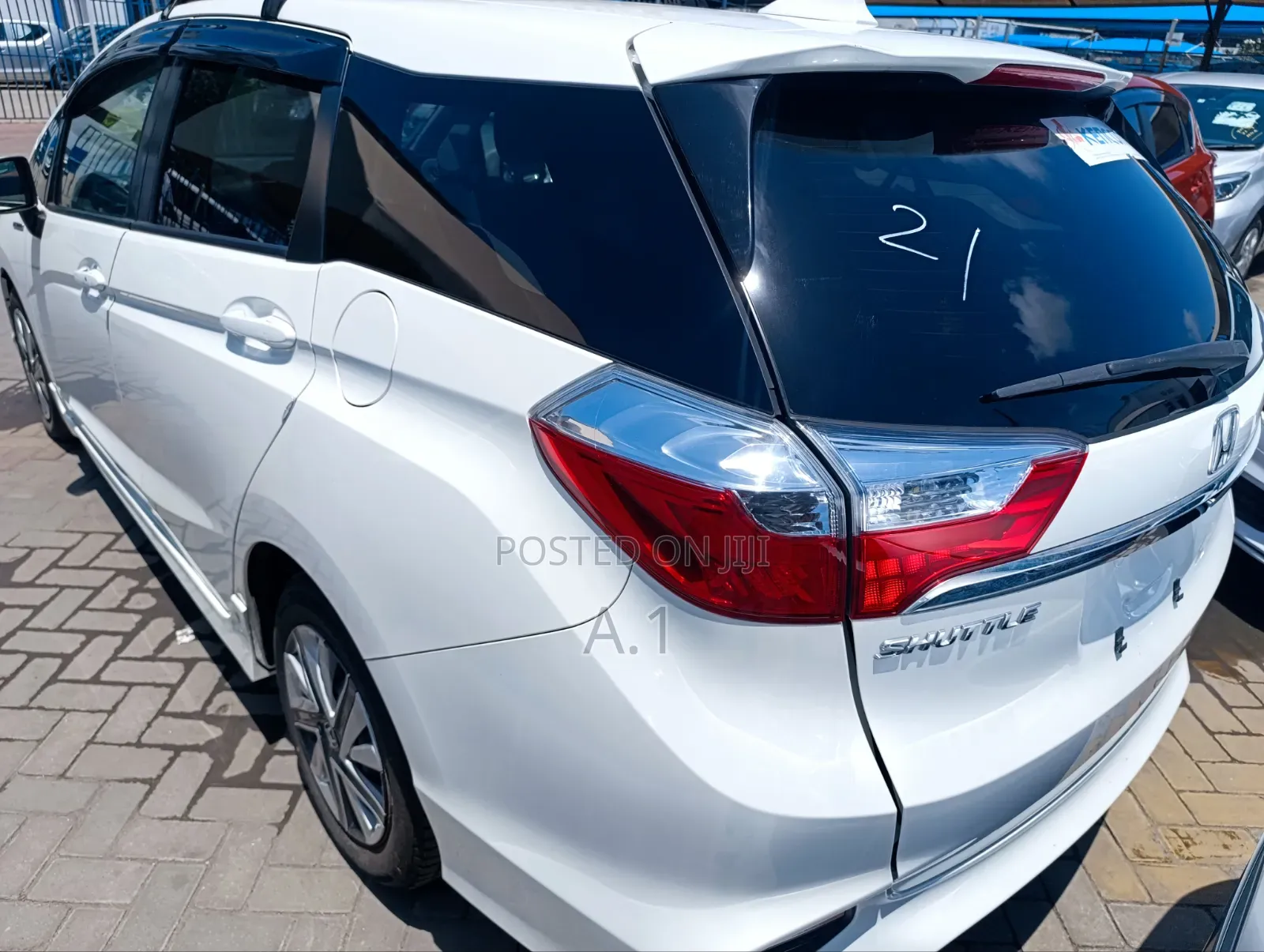 Honda Fit Shuttle 2018 White