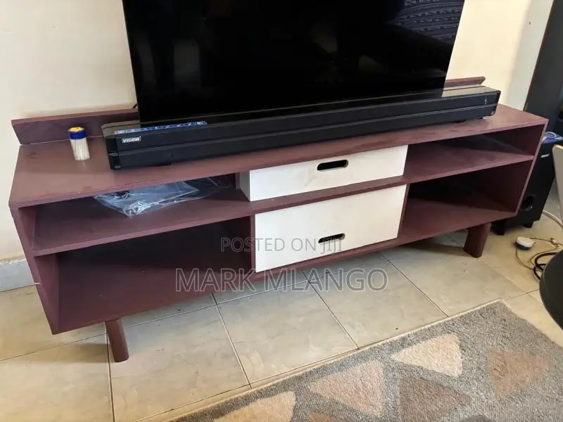 Moko Tv Stand