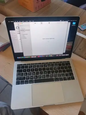 Laptop Apple MacBook Pro 2017 8GB Intel Core i5 SSD 256GB