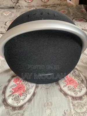 For Sale — Harman Kardon Onyx Studio 8