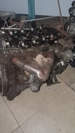 M271 Engine Exhaust Manifold