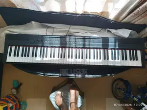 Digital Piano - Yamah P115