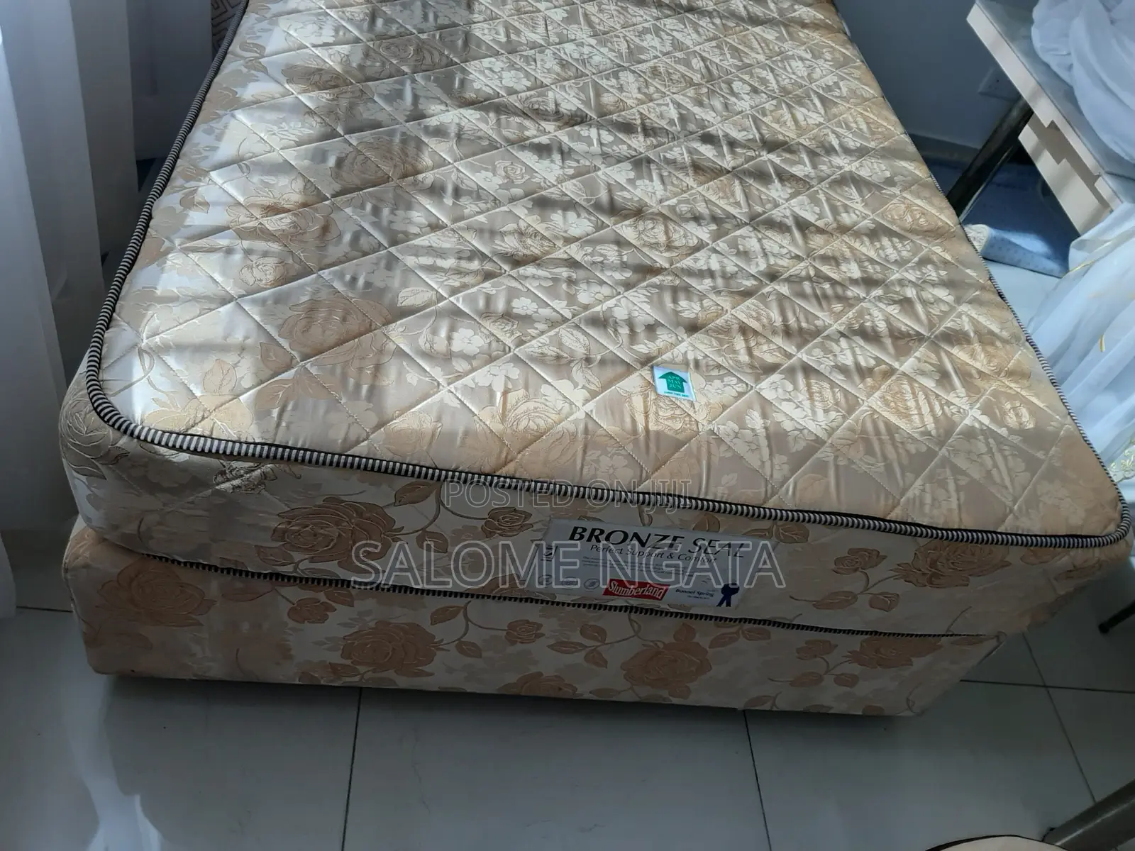 Double-Bed 4*6 Excellent Condition