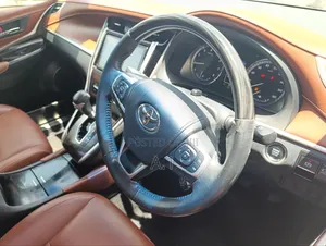 Toyota Harrier 2019 Maroon