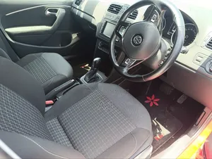 Volkswagen Polo 2018 Red