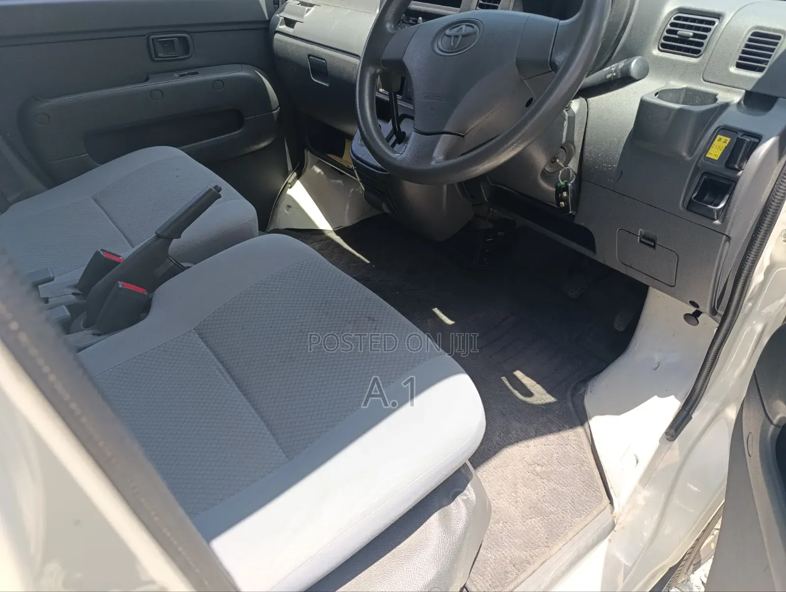 Toyota Pixis Van